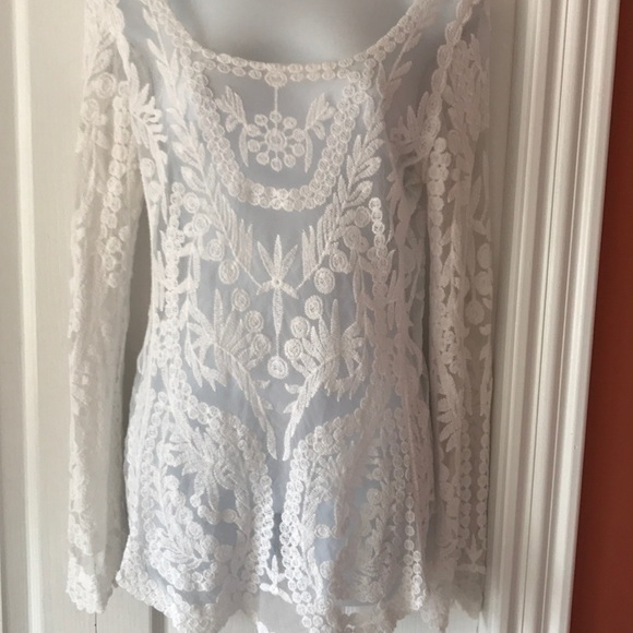 Lace embroidered top - Picture 1 of 6